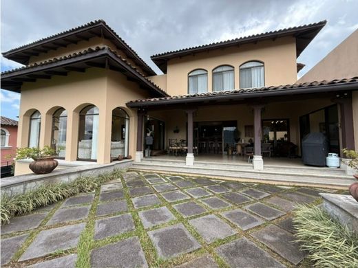 Πολυτελή κατοικία σε Tres Ríos, La Unión