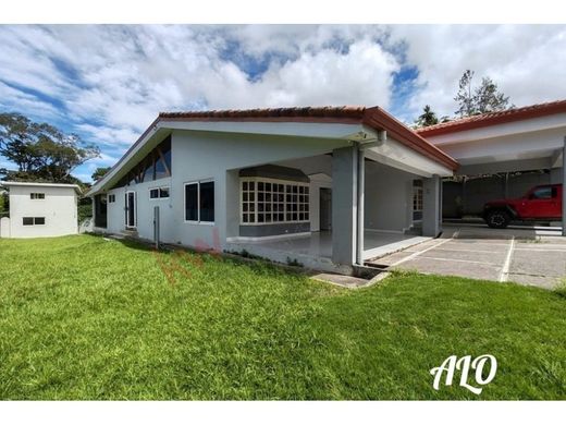 Maison de luxe à Heredia, Cantón de Heredia