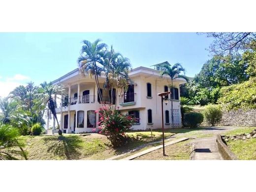 Luxury home in Orotina, Provincia de Alajuela