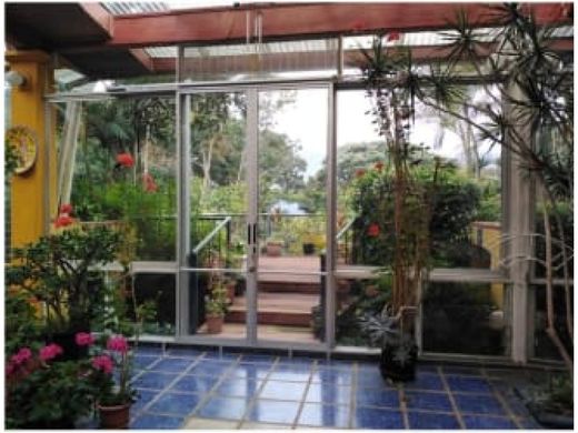 Luxe woning in San Josecito, San Isidro