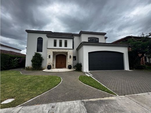 Maison de luxe à Santa Ana, Provincia de San José