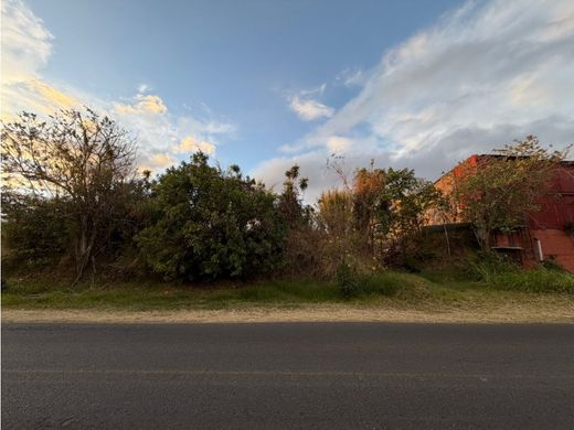 Land in Santo Tomás, Provincia de Heredia