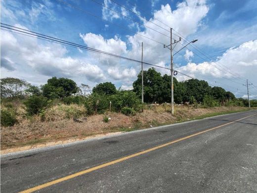 Grond in Orotina, Provincia de Alajuela