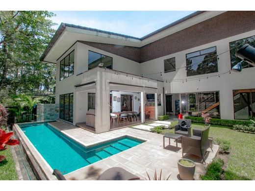 Luxury home in Guácima, Cantón de Alajuela