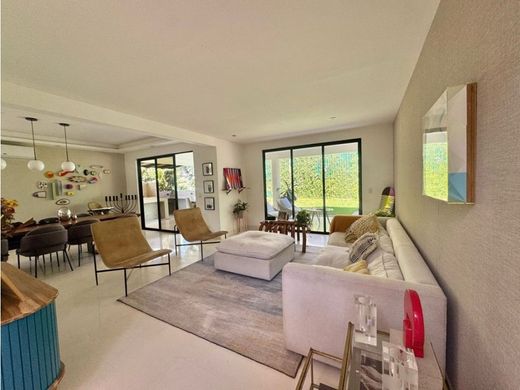 Luxury home in Santa Ana, Provincia de San José