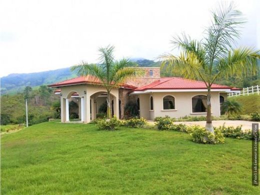 Casa rural / Casa de pueblo en Bajo Pérez, Acosta