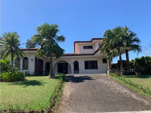 Maison de luxe à Guácima, Cantón de Alajuela