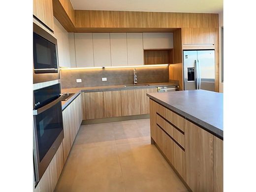 Apartment in Escazú, Provincia de San José