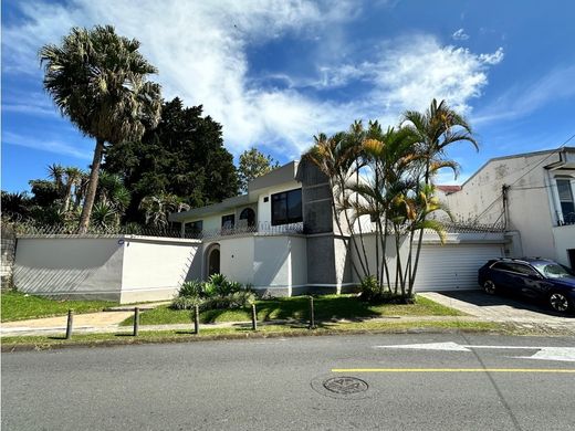 Curridabat, Provincia de San Joséの高級住宅