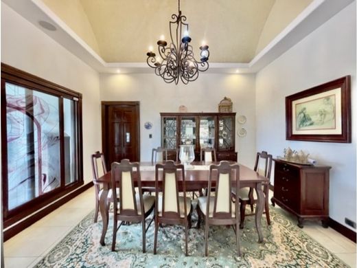 Luxus-Haus in Alajuela, Cantón de Alajuela