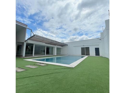 Luxus-Haus in Escazú, Provincia de San José