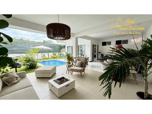 Элитный дом, Belén, Carrillo