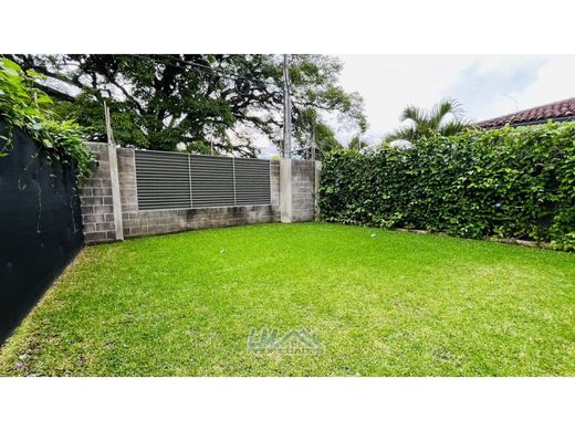 Appartement in Santa Ana, Provincia de San José