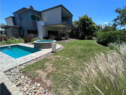 Πολυτελή κατοικία σε Guácima, Cantón de Alajuela