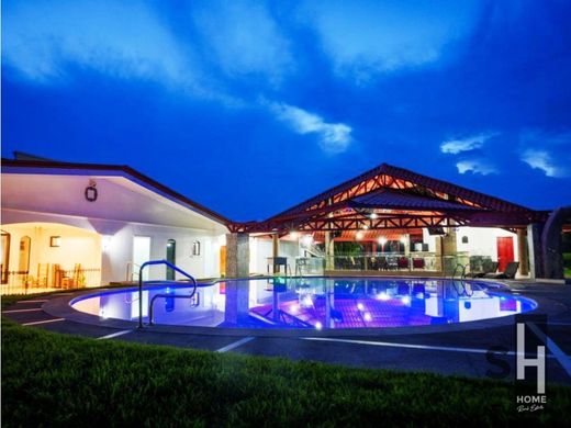 Luxury home in Guácima, Cantón de Alajuela