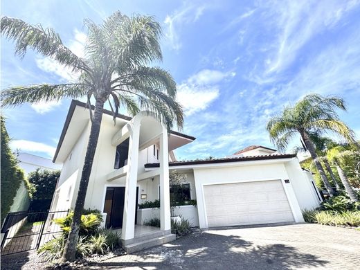 호화 저택 / Santa Ana, Provincia de San José