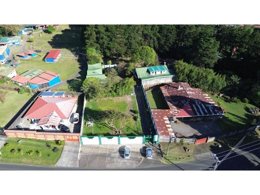 Luxe woning in San Rafael, Provincia de Heredia