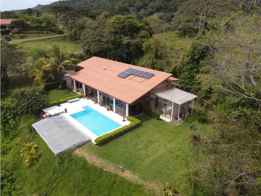 Casa di lusso a Atenas, Provincia de Alajuela