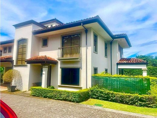 Luksusowy dom w Escazú, Provincia de San José