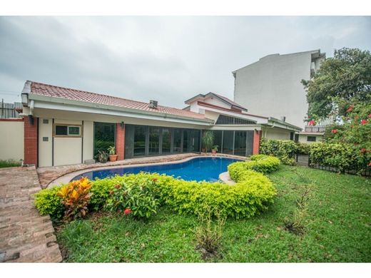 Luxury home in Uruca, Santa Ana