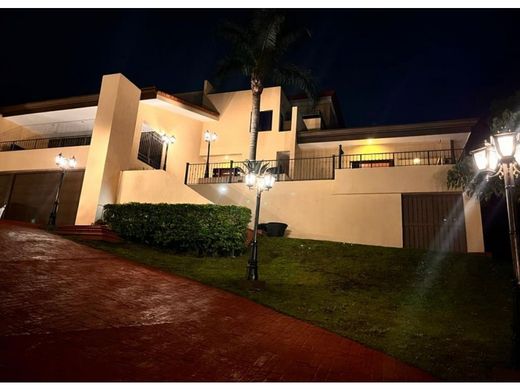 豪宅  Brasil, Mora