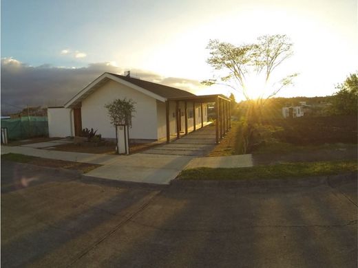 豪宅  San Josecito, San Isidro