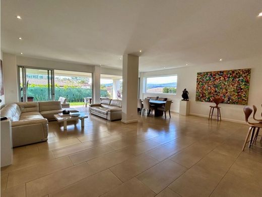 Luxury home in Guachipelín, Escazú