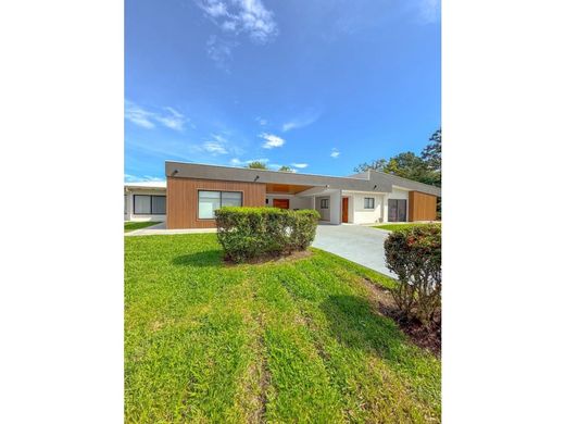 Luxe woning in Guácima, Cantón de Alajuela