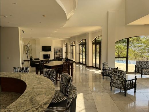 Luxury home in Santa Ana, Provincia de San José