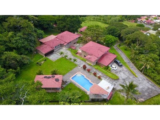 Colón, Moraのカントリー風またはファームハウス