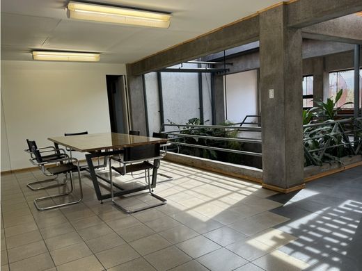 Kamienica w San José, Cantón de San José