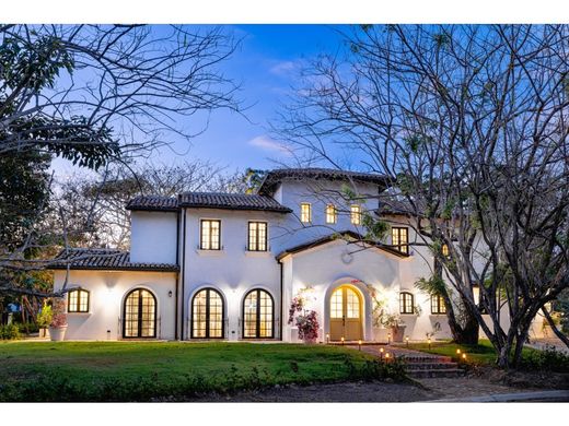 Luxury home in Tamarindo, Santa Cruz