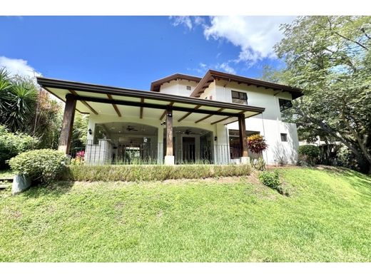 Casa di lusso a Escazú, Provincia de San José