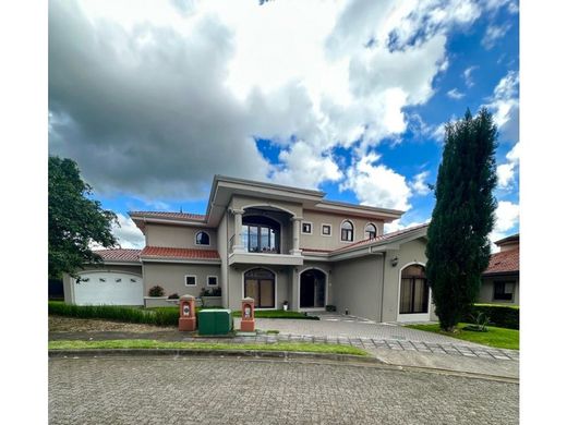 Элитный дом, Curridabat, Provincia de San José