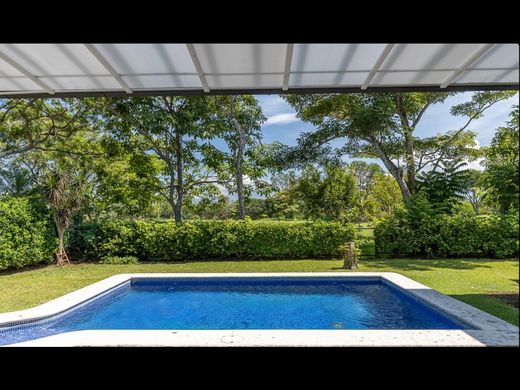 Luxury home in Santa Ana, Provincia de San José