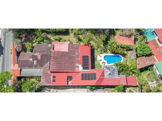 Casa di lusso a Escazú, Provincia de San José