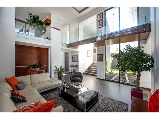 Casa de lujo en Santo Tomás, Provincia de Heredia