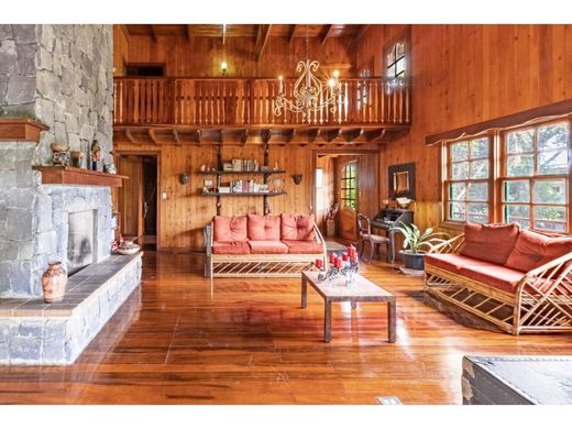 Casa di lusso a Escazú, Provincia de San José