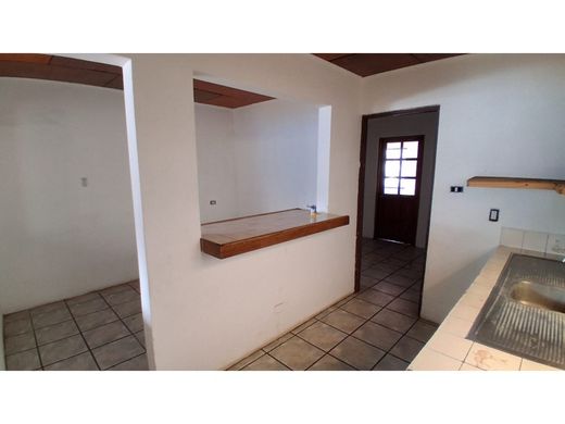 Casa di lusso a Santa Ana, Provincia de San José