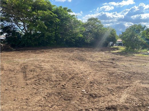 Terreno a San Josecito, San Isidro