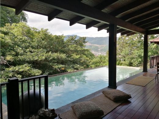 Casa di lusso a Santa Ana, Provincia de San José