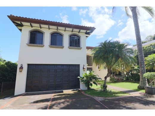 Πολυτελή κατοικία σε Escazú, Provincia de San José