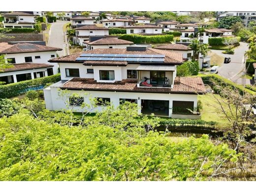 Luxury home in Escazú, Provincia de San José
