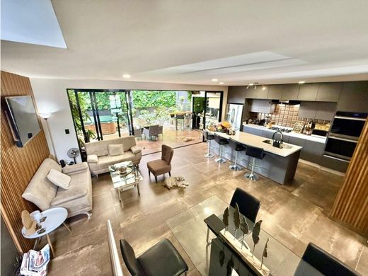 Complexos residenciais - Guachipelín, Escazú