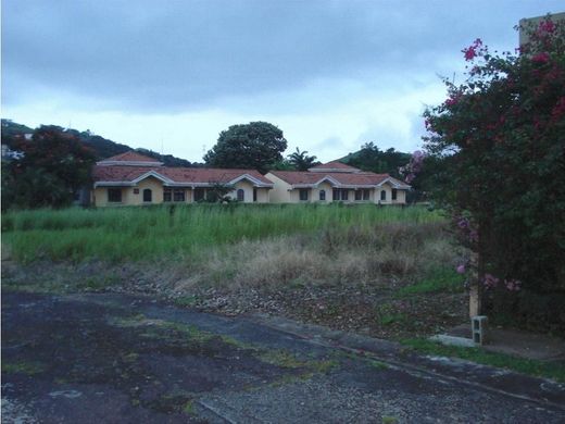 토지 / Escazú, Provincia de San José