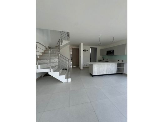 Casa di lusso a Santa Ana, Provincia de San José