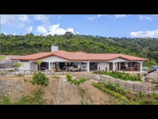 Luxe woning in Naranjo, Provincia de Alajuela