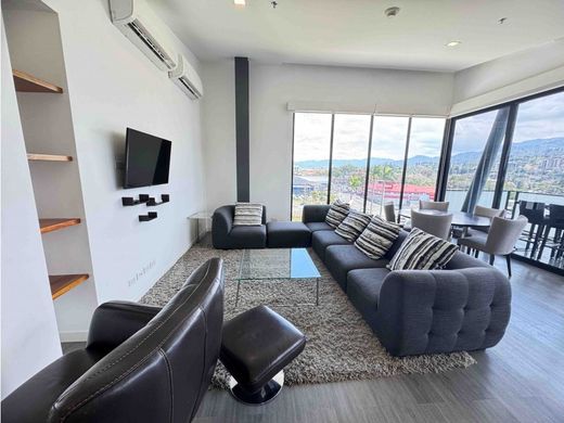 Piso / Apartamento en Escazú, Provincia de San José