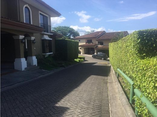 Casa de lujo en Escazú, Provincia de San José