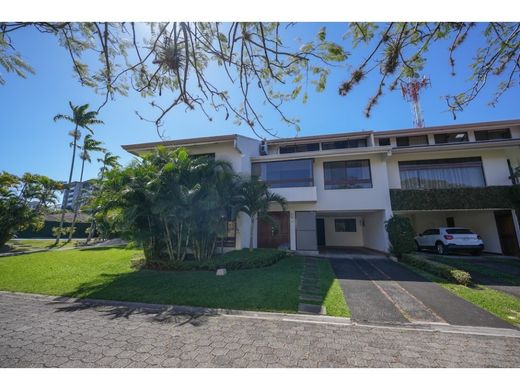 Luxus-Haus in Escazú, Provincia de San José